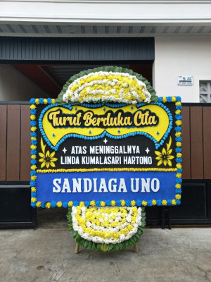 Papan Bunga Duka di Kwamki Narama